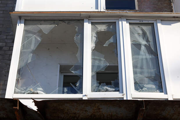 ВСУ нанесли массированный удар по центру поселка в Запорожской области