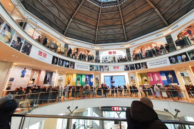 Бренд Uniqlo возглавил список марок, по которым россияне скучают больше всего