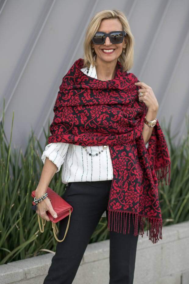 reversible red black jacquard shawl for women