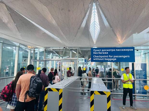 Пулково вновь ищет поставщика еды для бизнес-салонов