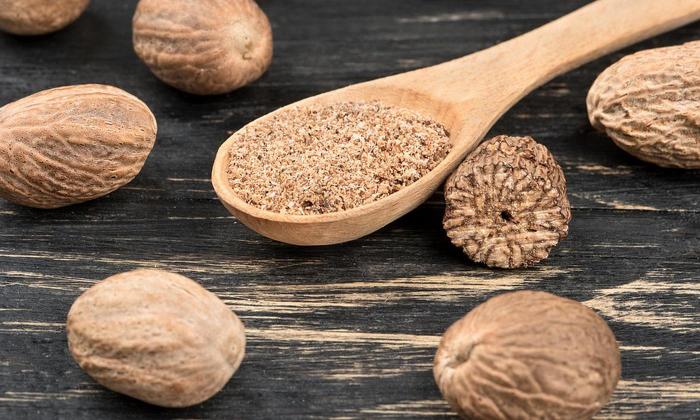 Осторожнее с этими орехами, иначе можно увидеть белочку. /Фото: diet-health.info