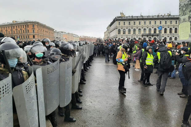 В Санкт-Петербурге на акции протеста задержали несколько журналистов