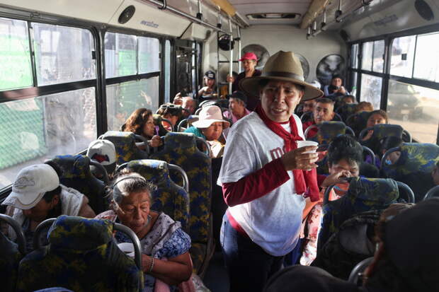 Россиянка описала общественный транспорт в Мексике фразой «все скрипит, гремит и пахнет»
