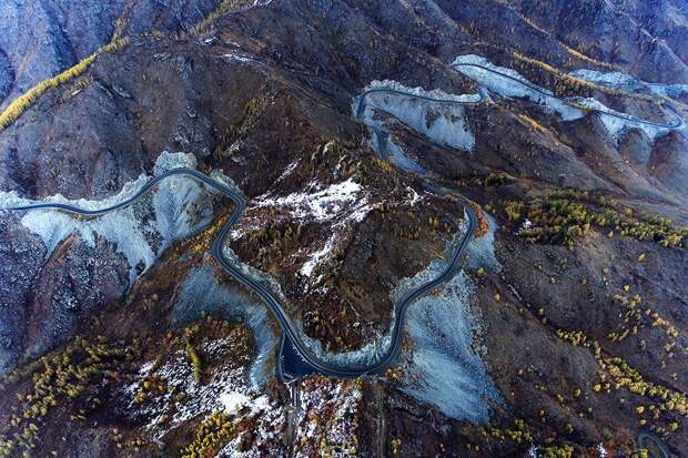 Перевал Чике-Таман и Чуйский тракт в Онгудайском районе Республики Алтай