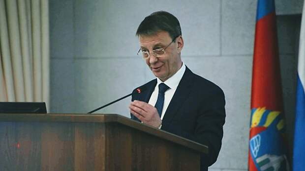 Вячеслав Франк поздравил барнаульцев с Днем физкультурника