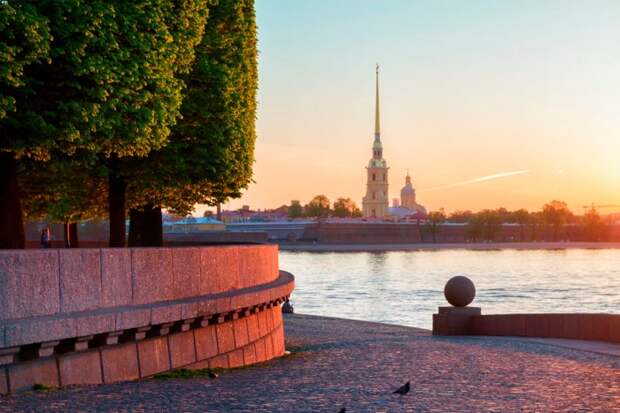 Что может произойти, если заменить Луну другой планетой?