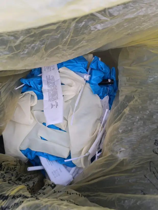 Шприцы, анализы, гинекология. Где в Петербурге скопились тонны медотходов из больниц