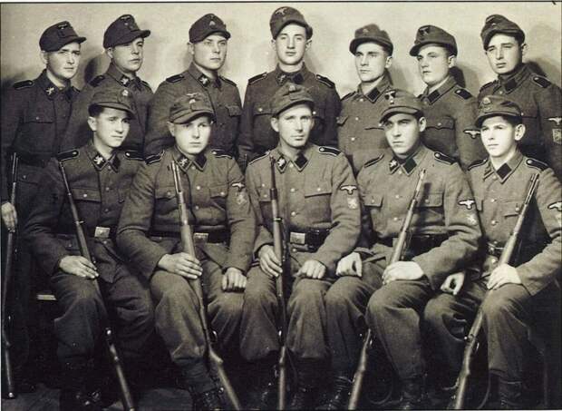 Хлопчики из 14-й добровольческой дивизии СС "Галиция"
