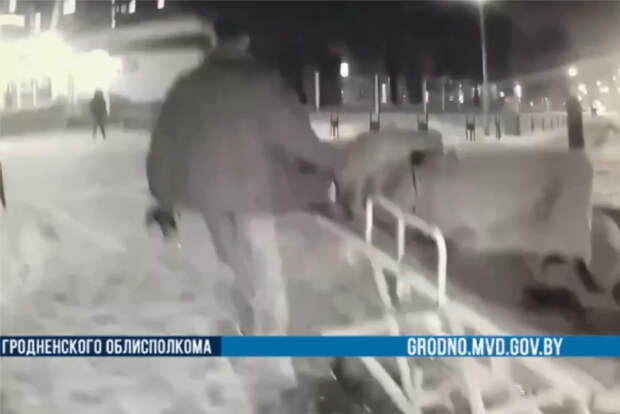 Россиянин сорвался с форта в бывшей стране СССР и получил травму головы