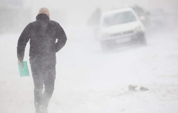 На Сахалин обрушилась снежная буря