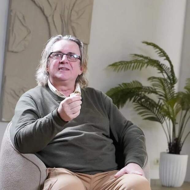 Поэт-песенник Александр Шаганов о формуле удачи: Беги от успеха