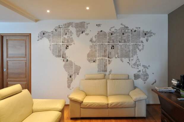 Отличное креативное решение для украшения стен в доме, создание материковой карты из старых газет.