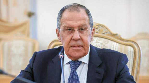 Главы МИД России и Саудовской Аравии обсудили по телефону события в регионе