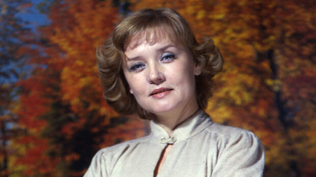 Неизвестные страницы жизни Веры Алентовой: трогательные откровения из автобиографии актрисы