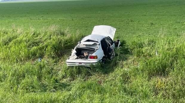 Держаться полосы. К чему приводит неконтролируемый съезд с дороги и как избежать ДТП