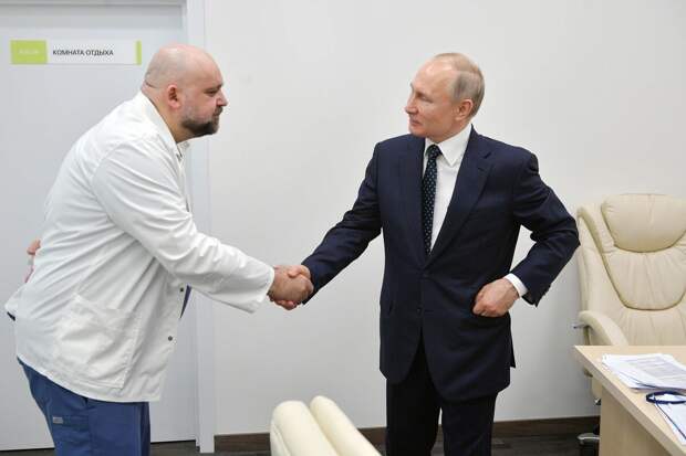 Несколько дней назад мы уже писали о том, как Запад пытается дестабилизировать обстановку внутри России, посредством вброса информации о проблемах со здоровьем у Владимира Путина.-5