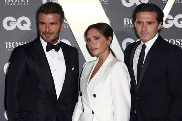 Модель Агапиу заявил, что Виктория Бекхэм вела себя неподобающе на свадьбе сына