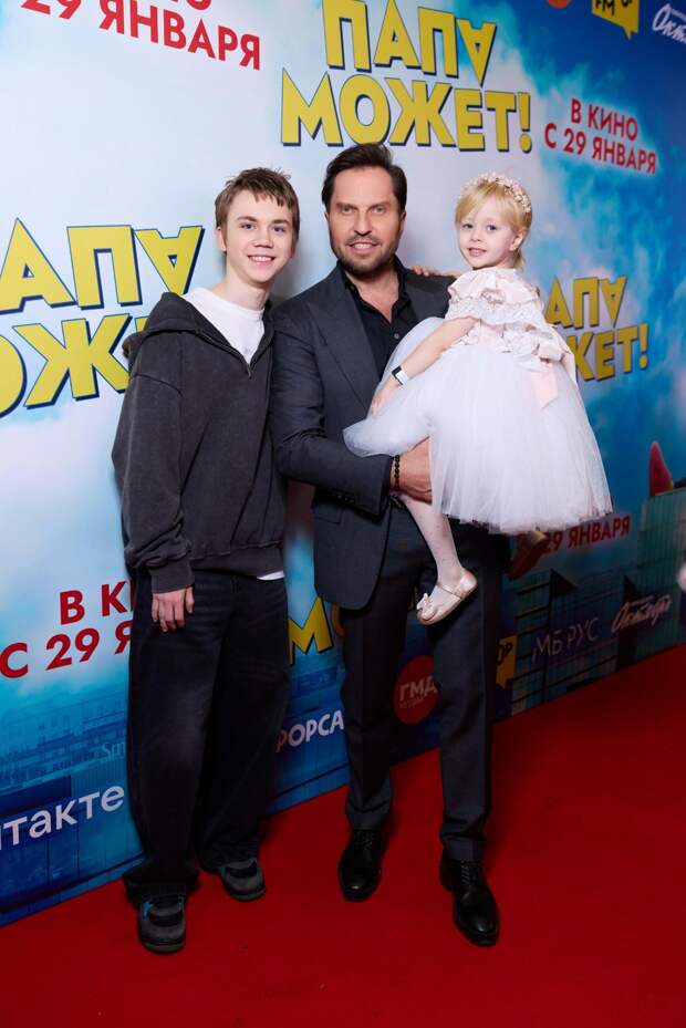 Отец-одиночка: Сергей Рост, Александр Ревва и Евгения Ахременко