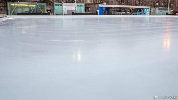 Катки в парках Челябинска закрывают из-за морозов
