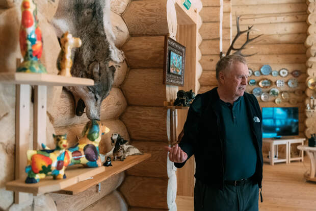 Россиянам показали интерьер дачи Жириновского