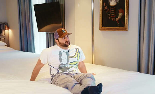 Фото: MSCHF/RYSE