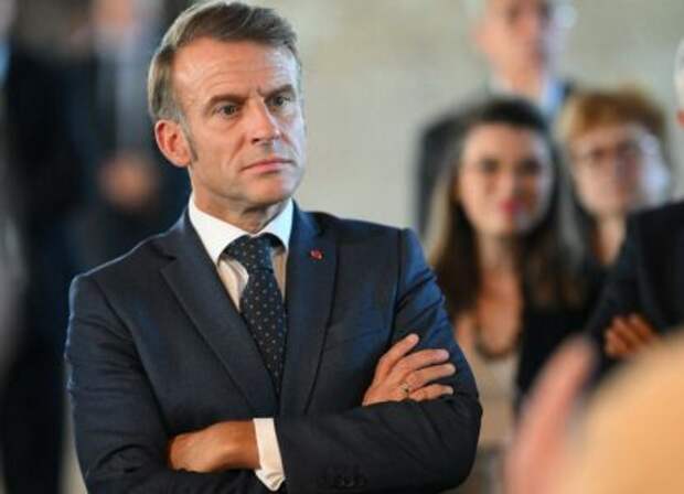 Почему Макрон вдруг захотел говорить с Россией