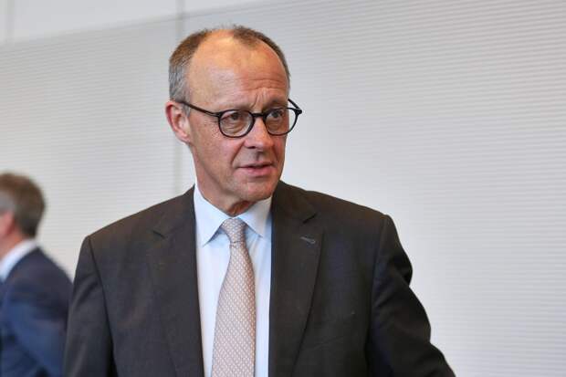 Вагенкнехт: Мерц превратил немцев в «дойную корову» для Украины