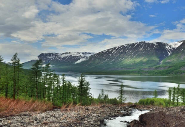 Премиальный отдых в России: Плато Путорана и Камчатка стали лидерами по стоимости