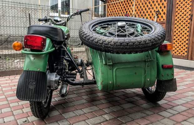 Мотоцикл "Урал" с коляской, простоявший 20 лет в контейнере авто, капсула времени, мото, мотоцикл, мотоцикл с коляской, мотоцикл урал, мотоциклы, янгтаймер