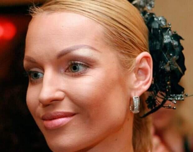 Анастасия Волочкова вернулась в Москву и бросилась в объятия любимого мужчины