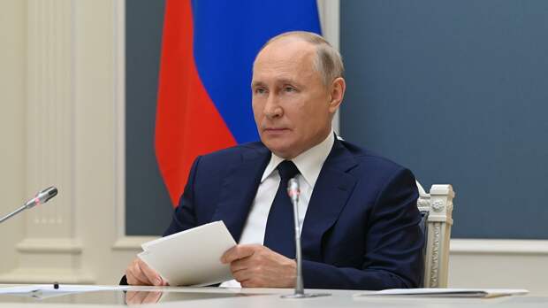 Путин поручил ускорить ликвидацию несанкционированных свалок в Омске 
