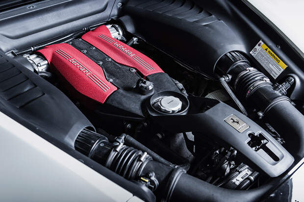 Тест-драйв турбо-Ferrari прошлого и настоящего. Часть I: Ferrari 488 GTB. Фото 2