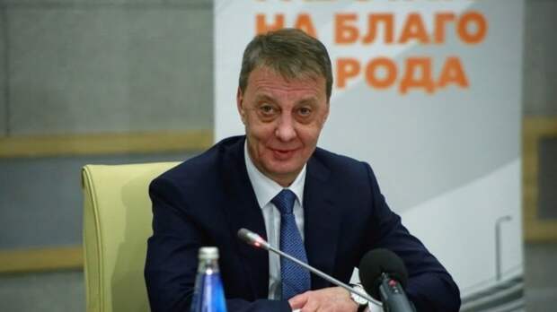 Мэр Барнаула поздравил социальных работников с профессиональным праздником
