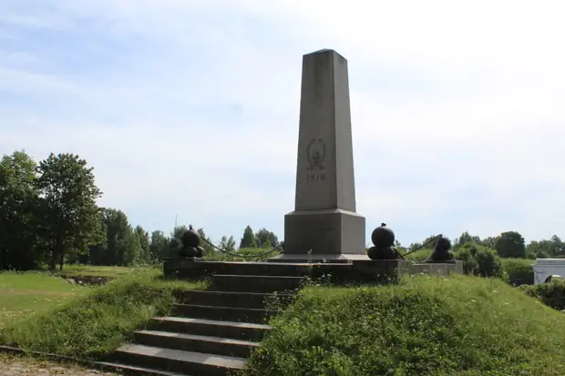 "Тянутся сосны в прозрачное небо, глыбы гранита заснули давно..." Парк Монрепо в Выборге
