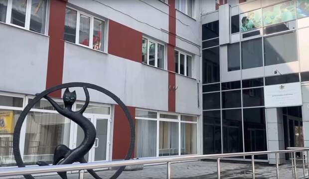 «Народный контроль» обнаружил торчащие саморезы и просторные залы в рязанском Дворце молодёжи