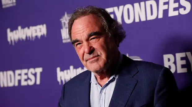 «У России есть политический курс, а в Штатах — круговорот персоналий»: Оливер Стоун о проблемах США и своих мемуарах