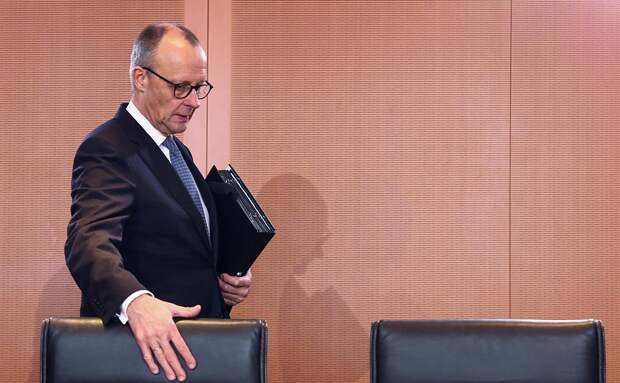 Почти 70% немцев недовольны работой Мерца