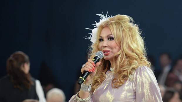 Дочь Распутиной обрушилась на единокровную сестру