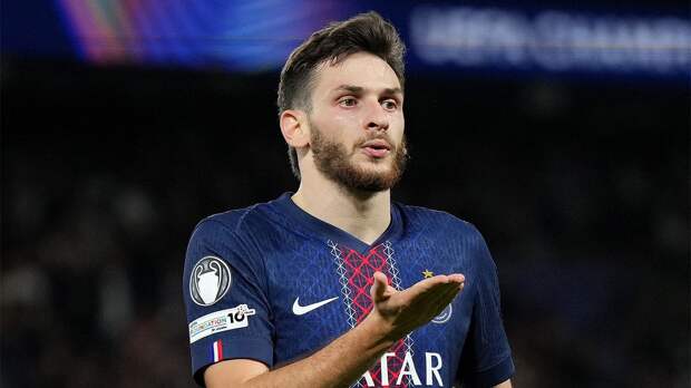 Кварацхелия, Серлот и Осимхен попали в команду недели Лиги чемпионов