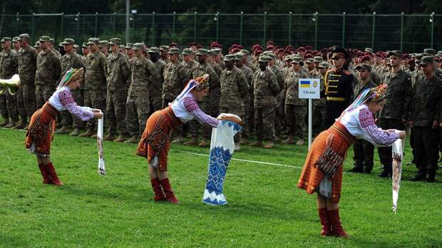МИД Украины: Без сапога солдат НАТО на нашей территории ничего с Россией не подпишем!