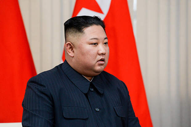 Ким Чен Ын ознакомился с работами над «новым секретным подводным оружием»