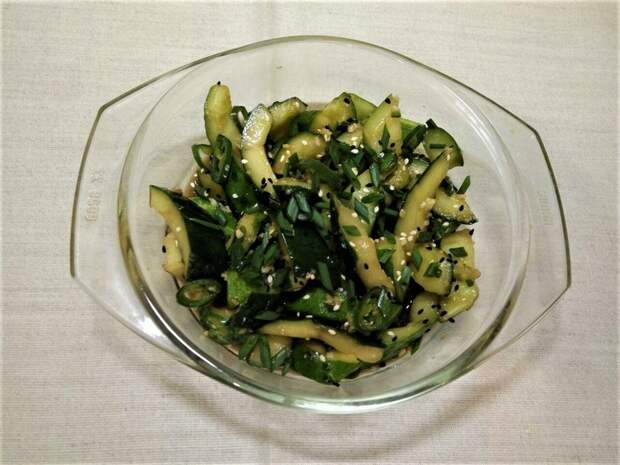 Рецепт битых огурцов еда, рецепт, кулинария, огурцы, длиннопост