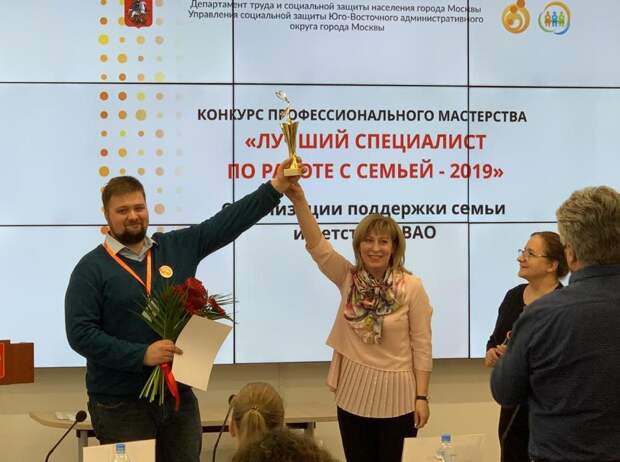 Расул Атаев оказался самым обаятельным и покорил жюри во время конкурсных этапов / Фото: vk.com/club43893316