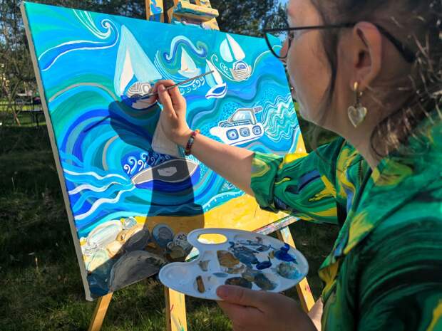 Художник Алёна Ветчинкина. Фото: Радомир Лисицин