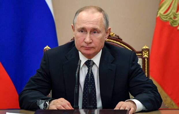 Путин приравнял «героев» Прибалтики к нацистам