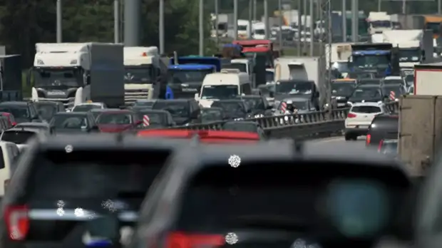 Автоэксперт назвал распространённые ошибки при эксплуатации автомобиля летом