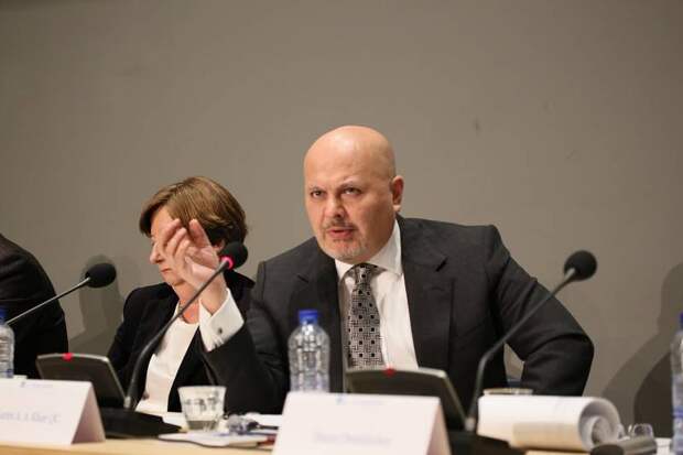 МВД России объявило в розыск прокурора Международного уголовного суда, решившего «арестовать» президента России