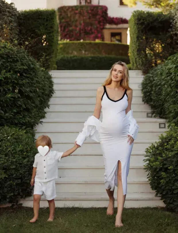 Ксения Сухинова с сыном