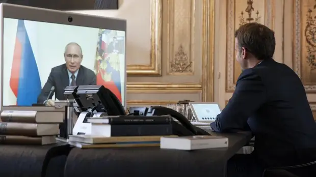 Путин и Макрон обсудили ситуацию вокруг Украины