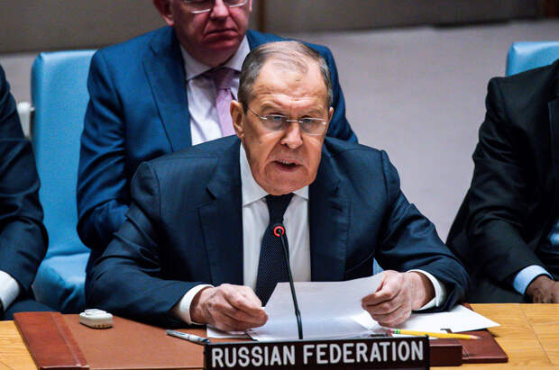 «...всё это было обманом, мистификацией, фигой в кармане»